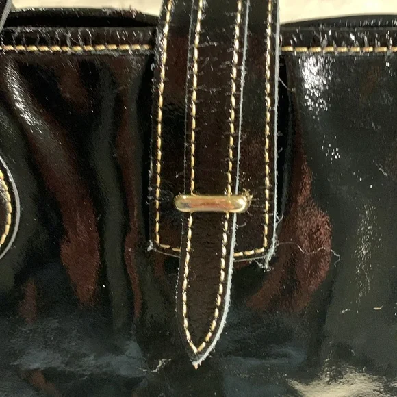 Dooney and Bourke tote - Picture 4 of 11